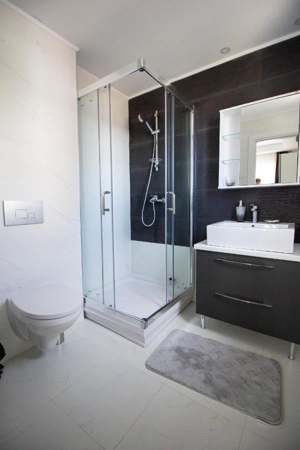 3 Rooms A502 Stayinn By Cosmopolis Bukarest Exterior foto