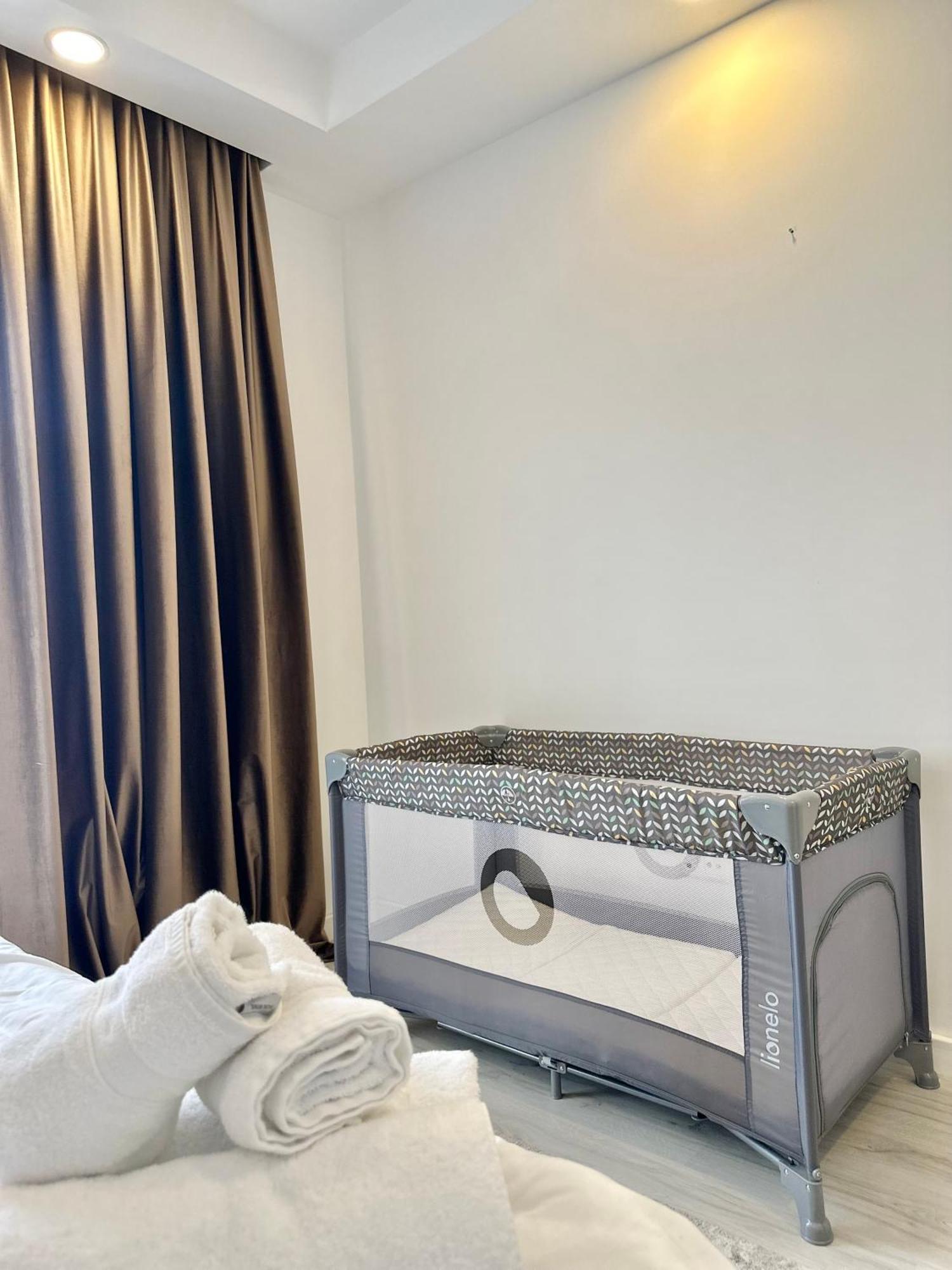 3 Rooms A502 Stayinn By Cosmopolis Bukarest Exterior foto